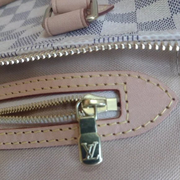 DISCONTINUED Like-NEW  Louis Vuitton DA Speedy 30💙🤍 - Picture 7 of 16